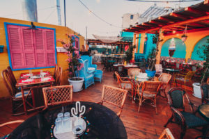 Villa Colombiana: Ένα ρυθμικό ταξίδι διασκέδασης στον κόσμο του Pablo Escobar