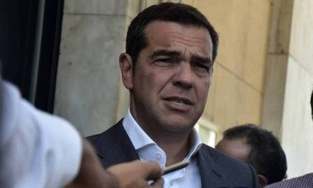 O Τσίπρας στην αντεπίθεση: «Η κυβέρνηση θα λάβει μέτρα για τον συνωστισμό στις συγκοινωνίες;»