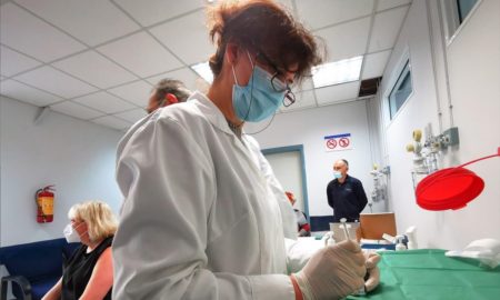 Εμβολιασμός για κορονοϊό: Από τις 18:00 ανοιχτή η πλατφόρμα των ραντεβού για τους 80-84 ετών
