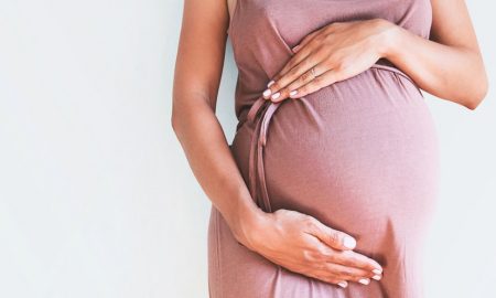 Απίστευτη εγκυμοσύνη στην Αγγλία: Γέννα διδύμων με διαφορά τριών εβδομάδων