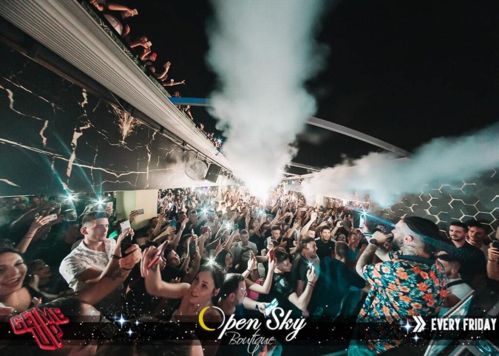 Boutique Open Sky